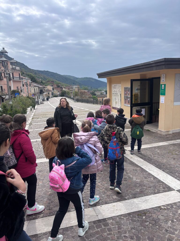 Il Comune di Arce ha avuto il piacere di accogliere una delegazione di circa 40 alunni della Scuola Primaria di Pastena